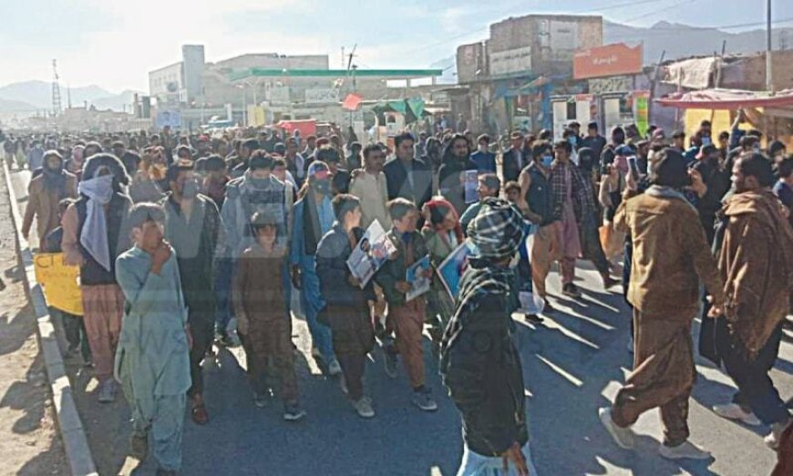 The Quetta sit-in persists following the breakdown of negotiations.