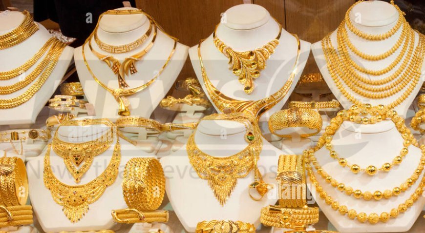 The per tola gold rates in Pakistan have witnessed a decrease.